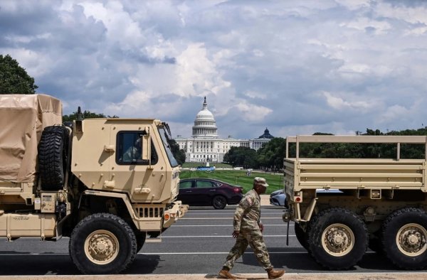 扬帆优配 特朗普：即使州长没有要求 也准备下令向城市派遣军队